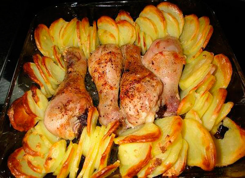 Голени с картошкой в духовке рецепт с фото