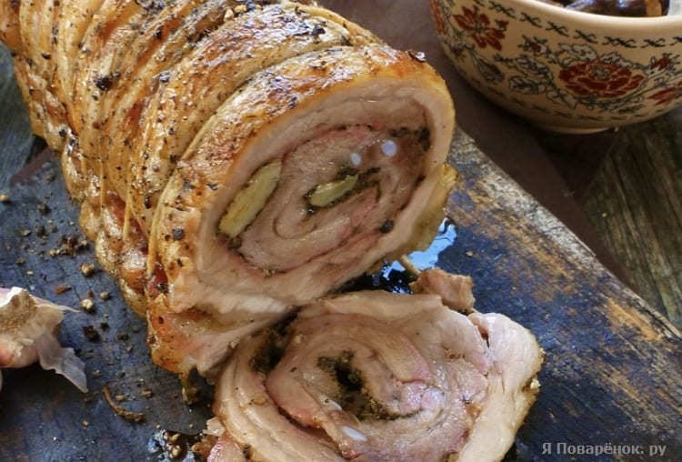 Мясной рулет из свинины в духовке рецепт в фольге запеченный с фото