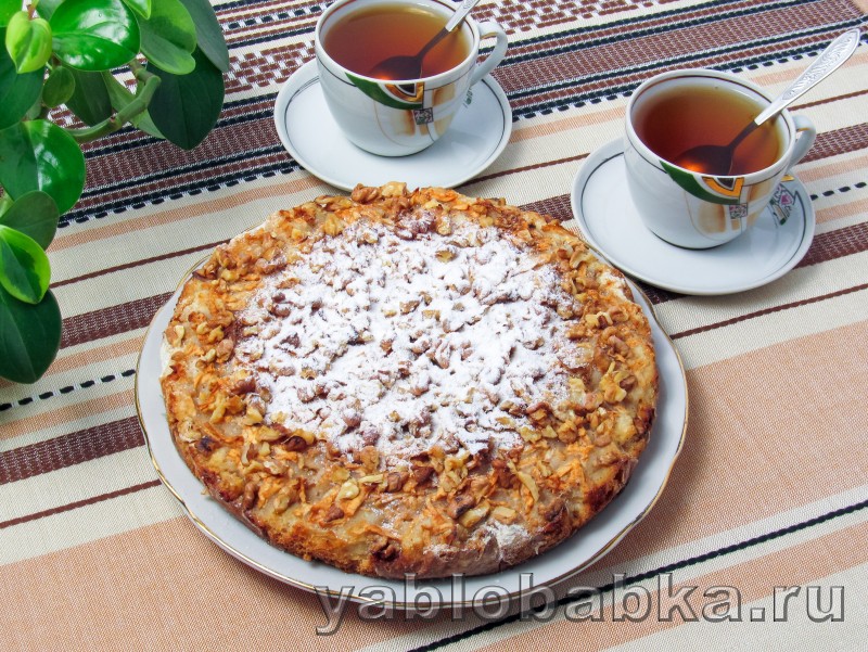 Болгарский яблочный пирог с манкой: фото 9