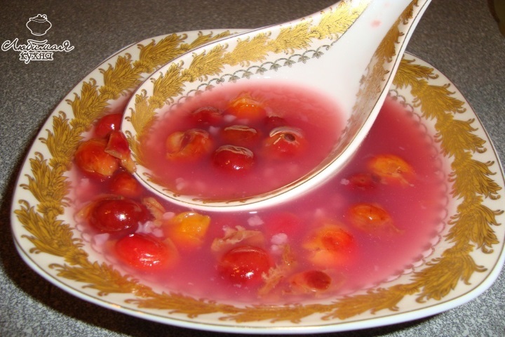 Суп из вишни